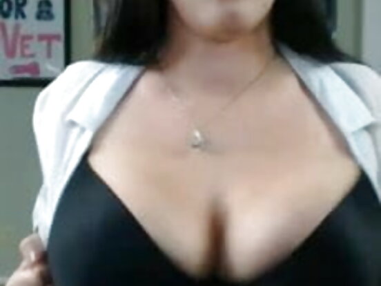 हिन्दी मा सेक्सी चलचित्र अनड्रेसिङ सेक्सी curves संग