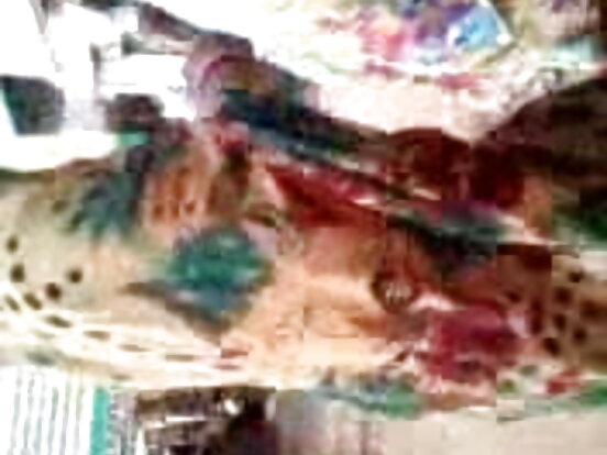 तमिल मारवाडी आन्टी बसमा आफ्नो स्तन देखाउँदै हलिउड सेक्सी चलचित्र एचडी