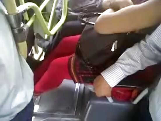 देसी बुब्स खेल्छन् सेक्सी बस हिन्दी की बुब्स पनि खेल्छन्