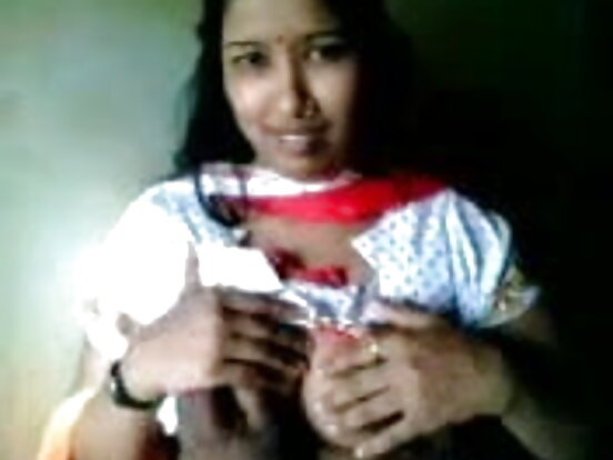 आन्टीले हिन्दीमा सेक्सी बुब्स पूरा फिल्म देखाउँछिन् mmm bf puppy mmm