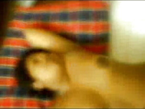Hot Indian Movie Video हस्तमैथुन गर्दा प्रेमीले चाट्यो भारी आन्टीको पुसी