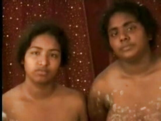 Aunty India 1071 Aunty India सेक्सी चलचित्र हेर्दै हुनुहुन्छ