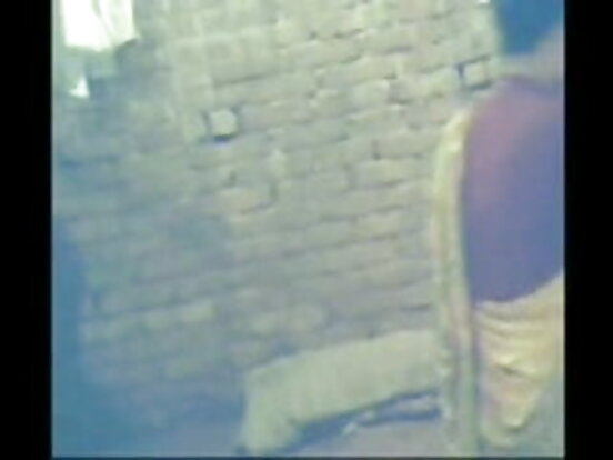 देसी आन्टी को छिमेकी आन्टी संग चुदाई bollywood sexy video chudai movie